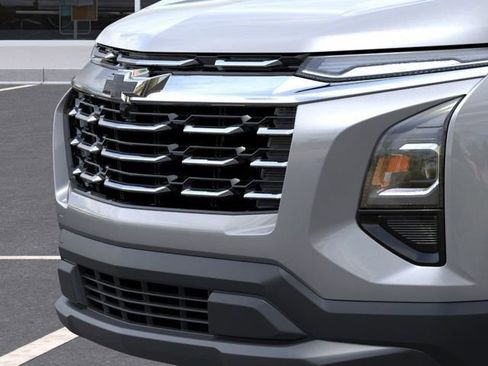 New 2026 Chevrolet Equinox LT w/ Convenience Package II FWD image 13