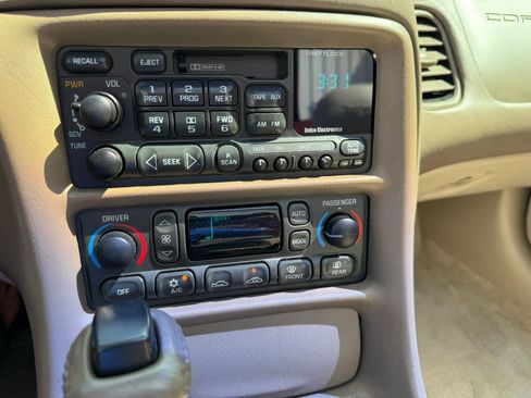 Used 2003 Chevrolet Corvette Convertible w/ Preferred Equipment Group1 image 39