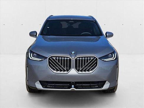 Used 2026 BMW X3 xDrive30 w/ Convenience Package image 6