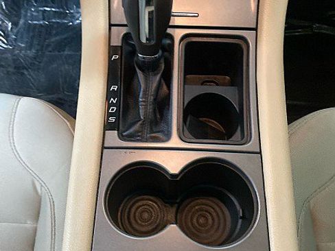 Used 2017 Ford Taurus SE image 29