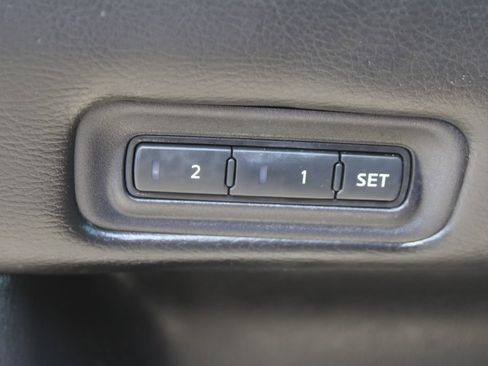 Used 2015 Nissan Pathfinder SL w/ Cargo Package image 22