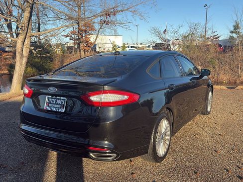 Used 2015 Ford Fusion Titanium image 4