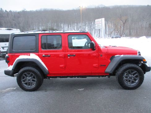Certified 2024 Jeep Wrangler Sport S image 4