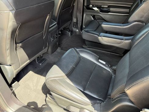 Used 2022 Ford Explorer ST w/ Equipment Group 401A AWD/4WD image 29