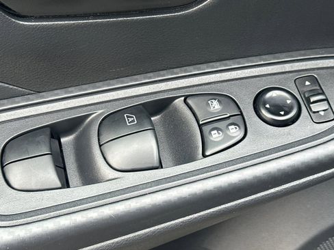 Certified 2025 Nissan Versa S w/ Trunk Package image 13