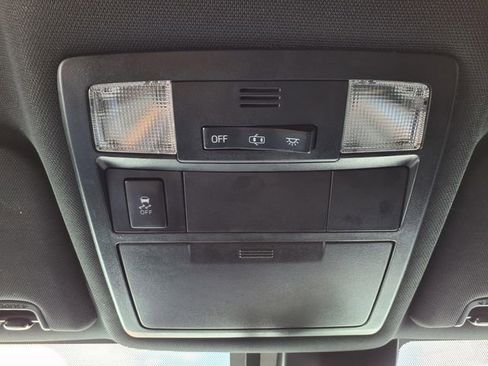 Used 2019 Toyota Tacoma TRD Sport w/ Technology Package image 12