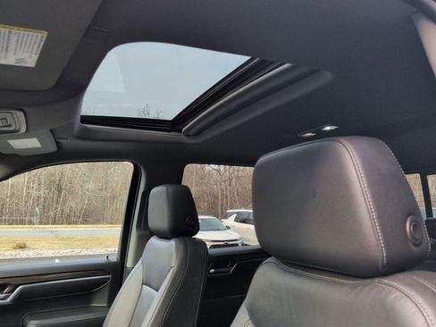 Used 2022 Chevrolet Silverado 1500 LT Trail Boss w/ Convenience Package II image 19