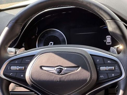 Used 2025 Genesis GV70 3.5T Sport image 23