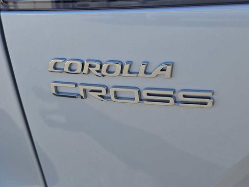 Certified 2024 Toyota Corolla Cross L AWD/4WD image 5
