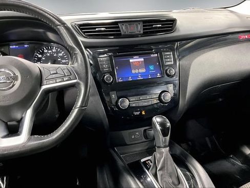 Used 2019 Nissan Rogue Sport SV w/ All-Weather Package AWD/4WD image 10