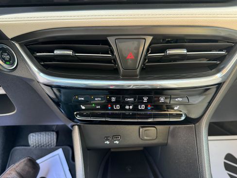 Used 2025 Buick Encore GX Avenir w/ Avenir Technology Package image 24