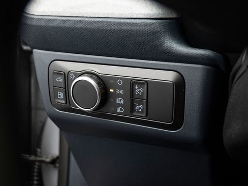 Used 2024 Ford Maverick XLT image 12