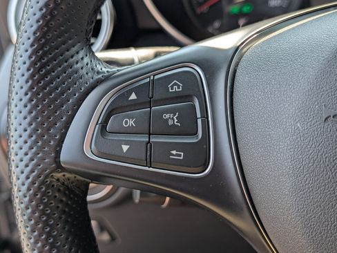 Used 2019 Mercedes-Benz GLC 300 4MATIC Coupe image 24