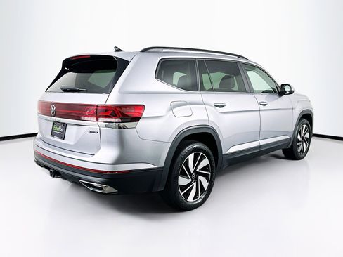 Used 2025 Volkswagen Atlas SE image 9