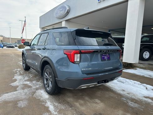 New 2026 Ford Explorer Active w/ Active Comfort Package image 6