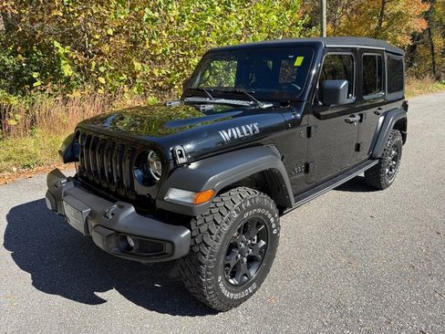 Used 2021 Jeep Wrangler Willys image 2