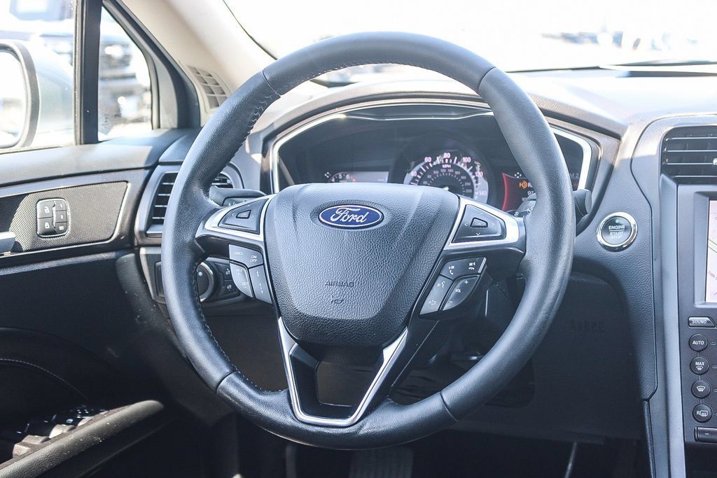 Used 2020 Ford Fusion Titanium FWD image 16