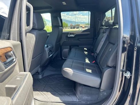New 2026 Chevrolet Silverado 1500 High Country w/ High Country Premium Package AWD/4WD image 16