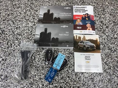 Used 2022 Chevrolet Trax LT w/ LT Convenience Package image 20