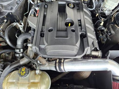 Used 2017 Ford Mustang Coupe RWD image 21