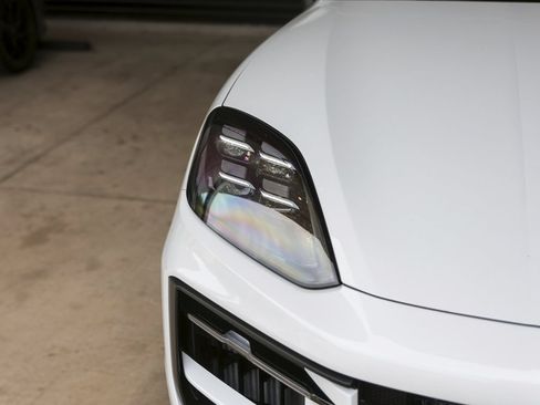New 2026 Porsche Cayenne AWD/4WD image 11