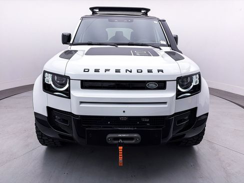 Used 2023 Land Rover Defender 110 X-Dynamic SE image 14