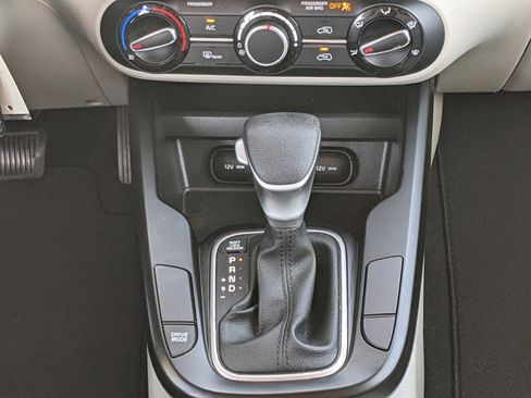 Certified 2023 Kia Soul LX image 15