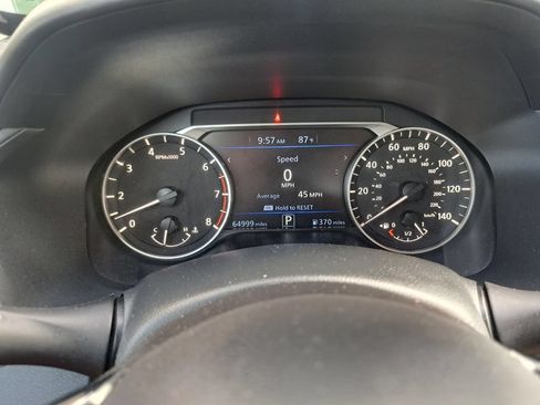 Used 2024 Nissan Altima 2.5 SR FWD image 12