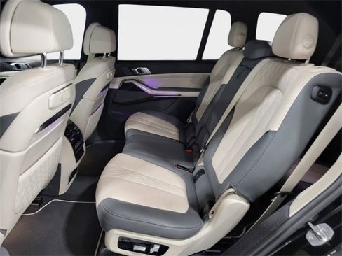 Certified 2023 BMW X7 xDrive40i w/ Executive Package image 29