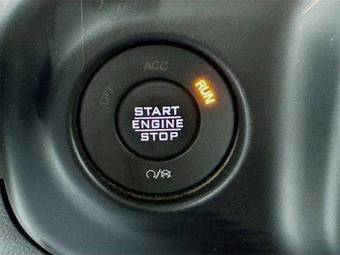 Used 2023 Jeep Wrangler Unlimited Sahara w/ Cold Weather Group image 28