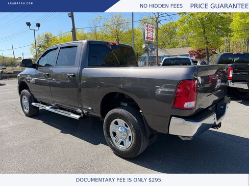 Used 2017 RAM 2500 Tradesman w/ Chrome Appearance Group AWD/4WD image 4