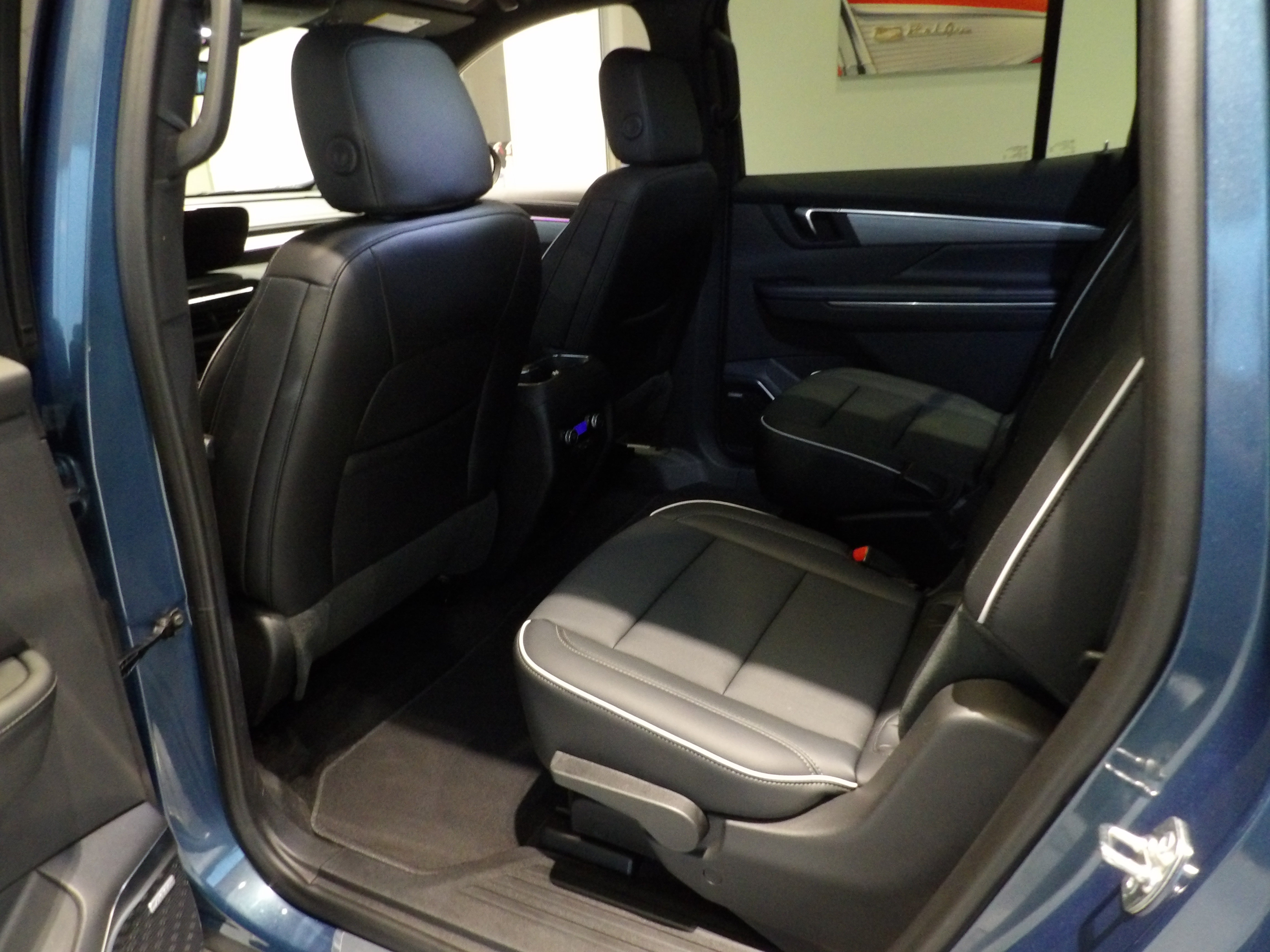 Used 2026 Buick Enclave Preferred AWD/4WD image 18