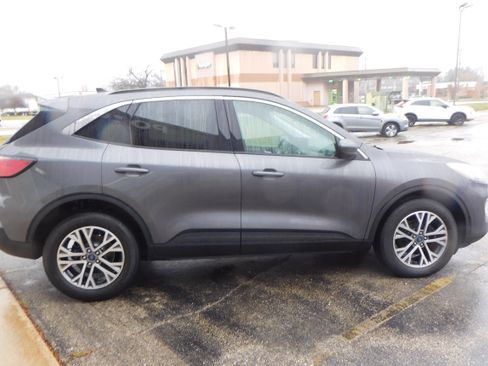 Used 2021 Ford Escape SEL image 6