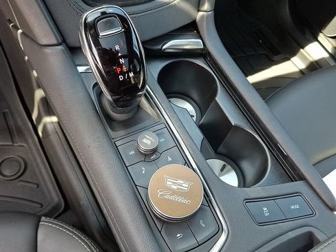Used 2023 Cadillac XT5 Premium Luxury FWD image 11