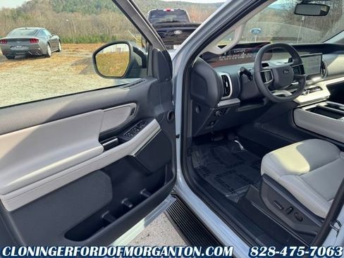 New 2025 Ford Expedition Max Active image 14