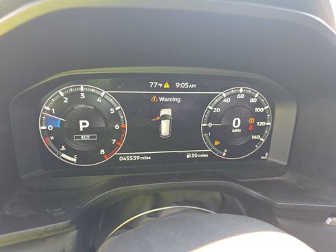 Used 2023 Mitsubishi Outlander SE AWD/4WD image 13