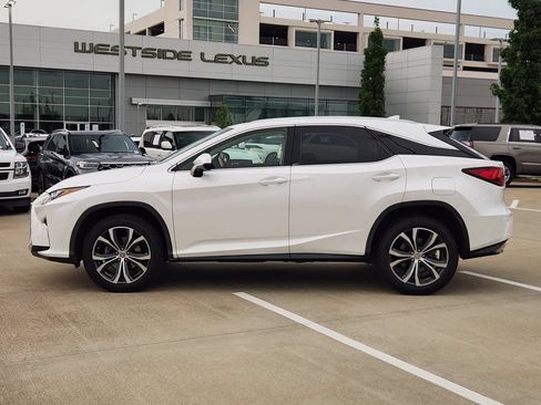 Used 2017 Lexus RX 350 FWD w/ Premium Package image 4