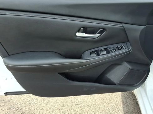 Used 2024 Nissan Sentra SV image 23