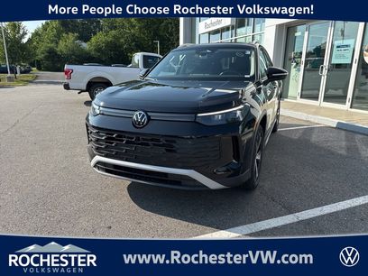 New 2025 Volkswagen Tiguan SE