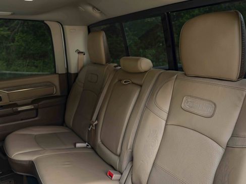 Used 2022 RAM 2500 Limited AWD/4WD image 18