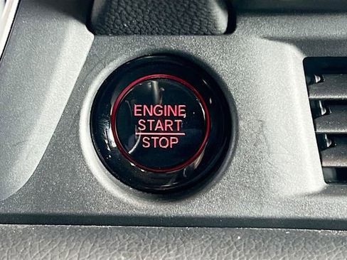 Used 2024 Honda Pilot EX-L image 19