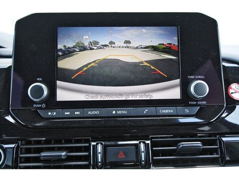 Used 2024 Nissan Pathfinder SV image 23