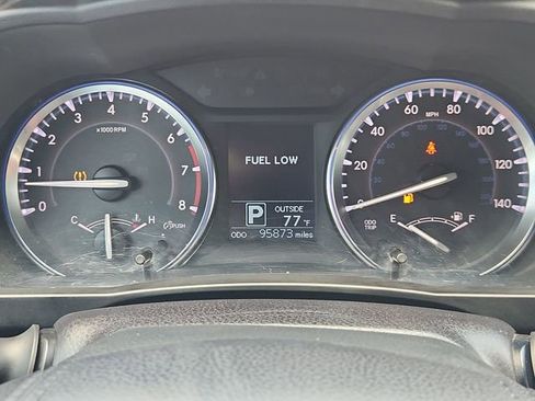 Used 2014 Toyota Highlander Plus FWD image 12