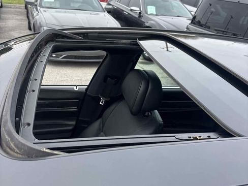 Used 2010 BMW 750Li image 26