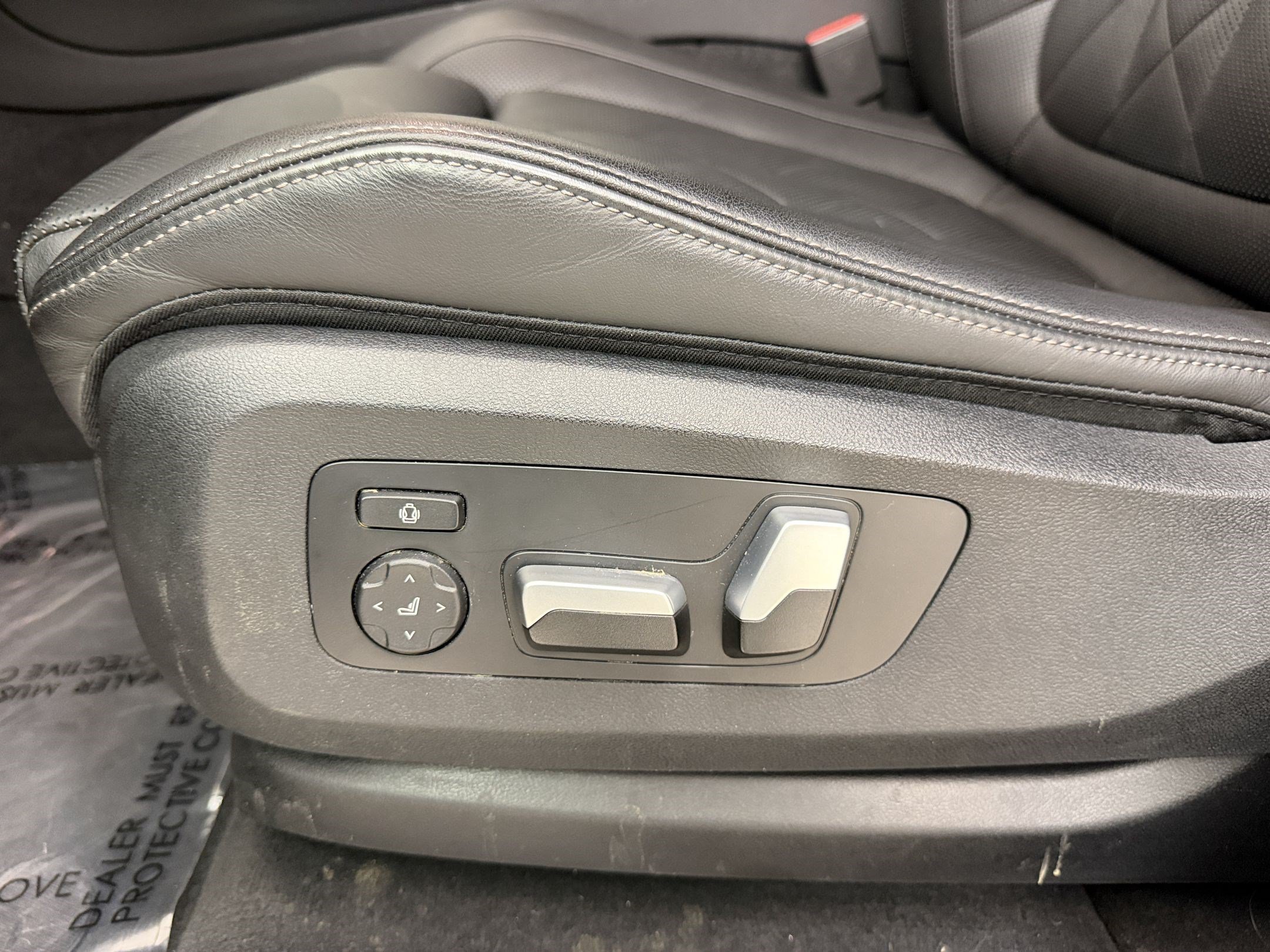Used 2024 BMW X5 sDrive40i w/ M Sport Package RWD image 15