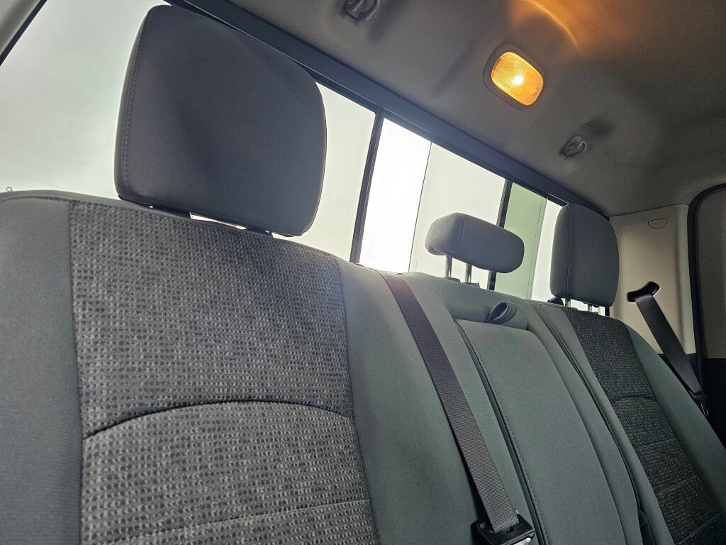 Used 2019 RAM 1500 Warlock AWD/4WD image 12