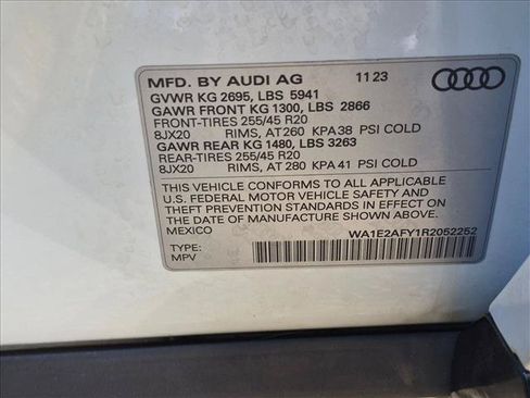 Used 2024 Audi Q5 e Premium Plus w/ Premium Plus Package AWD/4WD image 24