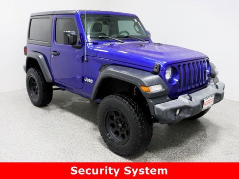 Used 2019 Jeep Wrangler Sport image 4