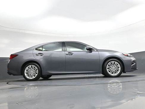 Used 2017 Lexus ES 350 w/ Premium Package FWD image 30