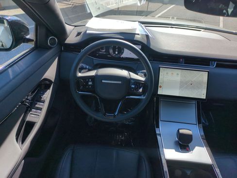 Used 2024 Land Rover Range Rover Evoque S image 27